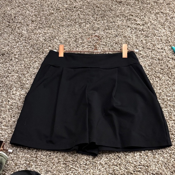 Susana Monaco Black Women's Skorts - Picture 1 of 1